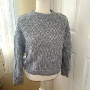 EUC Universal Threads light blue and white cable knit sweater M